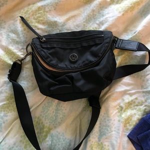Lululemon purse
